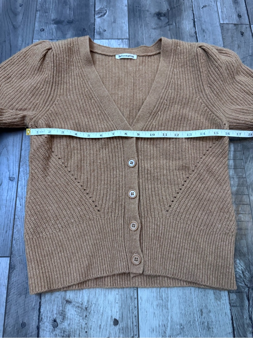 Reformation Fossi Puff Sleeve Cashmere V-Neck Button Down Cardigan Small Camel - Picture 6 of 7